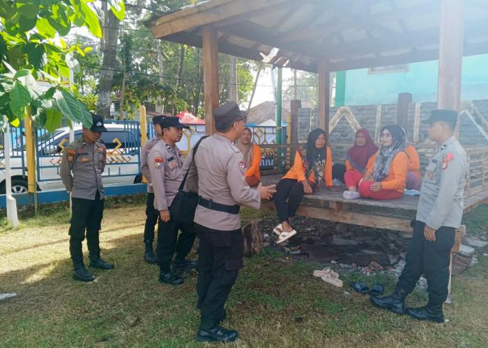 Sat Binmas Gelar Binluh Cegah Gangguan Kamtibmas Event WSL Krui Pro