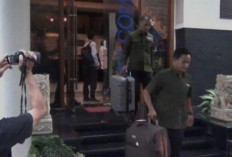 KPK Geledah Kantor Visi Law Office, Bawa Dua Koper