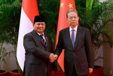 Prabowo Tegaskan Komitmen Indonesia untuk Pererat Hubungan dengan China dalam Pertemuan dengan Zhao Leji