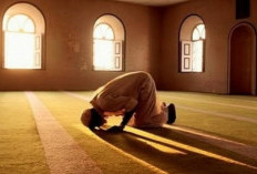 Shalat Lima Waktu Sebagai Tiang Agama Islam