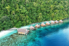 Pantai Ora, Lanskap Sunyi di Timur Nusantara