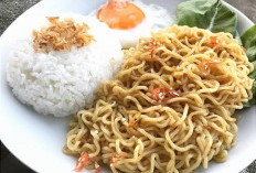 Ini Dia Alasannya Kenapa Mie Instan Tidak Boleh Dimakan dengan Nasi