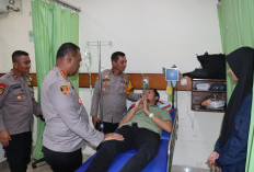 Aksi Ricuh Petani Singkong, Sepuluh Polisi Alami Luka