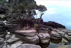 Keunikan Pantai Batu Lapis,  Pesona Alam di Lampung Selatan