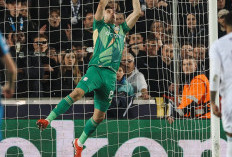 Emiliano Martinez Tak Gentar Hadapi Cemoohan Suporter PSG di Liga Champions