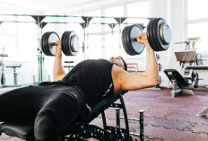 Manfaat dan Tips Melakukan Overhead Press