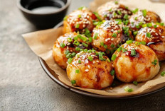 Mudah dan Praktis Begini Cara Membuat Takoyaki agar Kopong Tengahnya