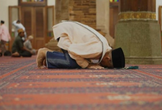 Panduan Shalat Sunnah Sebelum dan Sesudah Jumat Menurut Mazhab Syafi’i