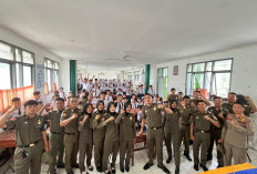 Cegah Kenakalan Remaja,  Satpol-PP Edukasi  Siswa SMPN 1 Krui