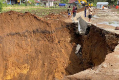 Belum Seminggu Difungsikan, Proyek Pengendali Banjir di Sukau Amblas