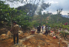 Manfaatkan DD, Pampangan Bangun Jalan Usaha Tani