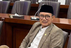 Budi Sulistyono Singgung Keaslian Ijazah di Rapat DPR