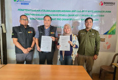 Perlindungan Sosial Petugas ADHOC,  Bawaslu dan BPJS Ketenagakerjaan Tandatangani MoU 