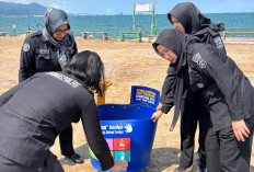 Patroli Laut dan Aksi Bersih Pantai: Upaya Ditpolairud dan Humas Polda Lampung Ajak Warga Peduli Lingkungan