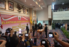 Marindo Dilantik Jadi Sekdaprov Lampung,  Gubernur: Jabatan Bukan Sekadar Gelar!