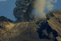 Gunung Semeru Meletus, Warga Diminta Menjauh Hingga Radius 13 Kilometer