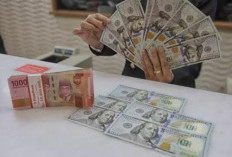 Rupiah Melemah Tajam, Sempat Sentuh Level Rp17.217 per Dolar AS
