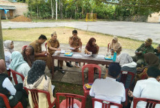 Ciptakan Suasana Berbeda, Camat Kebun Tebu Gelar Briefing Out Dor  