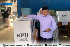 Nyoblos di TPS 1 Kenali, Mad Hasnurin Serukan Masyarakat Lambar agar Gunakan Hak Pilih 