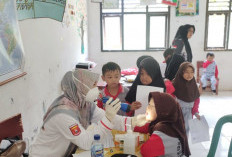 Deteksi Dini,  PRI Liwa Periksa Kesehatan Ratusan Pelajar dan Guru 