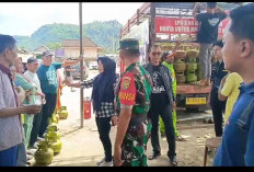 Camat Gedungsurian Operasi Pasar LPG 3 Kg Harga Rp19.500/tabung