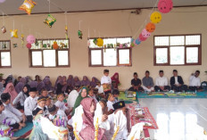 Peringati Maulid Nabi, TK Muslimat NU Lambar   Santuni 38 Anak Yatim