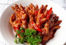 Ceker Ayam Pedas, Cerita Tradisinya  yang Menggoda Selera