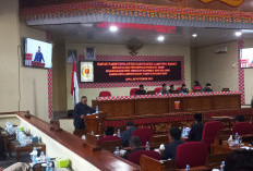 APBD Lampung Barat 2025 Sebesar Rp1,1 Triliun Disahkan