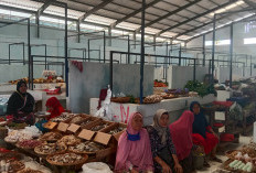 Tegaskan Los Pasar Waybatu Disewakan ke Semua Pedagang