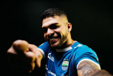 Berguinho Tak Sabar Bela Persib Bandung: Sebuah Kehormatan Bermain di Hadapan Bobotoh