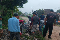 Penataan Saluran Air, Warga Srimenanti Gotong Royong