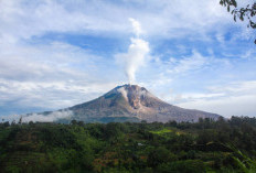 5 Gunung Berapi Paling   Berbahaya di Indonesia  Merapi Masih Paling Aktif