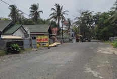 Jembatan di Seray Hampir Putus,  Akses Wisata Terancam Lumpuh