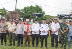 DKPP Pesbar Salurkan Alsintan untuk Tingkatkan Produktivitas Petani