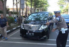 Operasi Patuh Makassar: Alphard Hitam Tunggak Pajak hingga Rp40 Juta