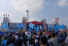 Ratusan Ribu Buruh Padati Monas untuk Peringati Hari Buruh Internasional 2025