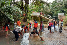 BPBD Pesbar Bangun Jalur Darurat Pascabanjir di Sukabanjar