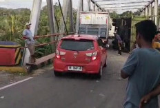 Pasca Kecelakaan Fuso di Jembatan Way Pintau, Arus Lalulintas Kembali Lancar