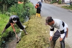 Sambut Idul Adha,  Warga Tugusari Gelar Gotong Royong  Wujudkan Lingkungan Bersih dan Asri