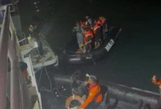 Kapal Feri Terbakar di Perairan Banten, 12 ABK Dievakuasi oleh Bakamla