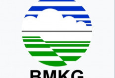 BMKG Ingatkan Potensi Gelombang Tinggi Hingga 25 Maret 2025