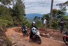 Pemkab Di Harapkan Tidak Lamban Kirim   Alat Berat Tangani Longsor Di Marga Jaya