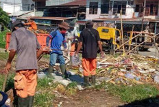 Petugas Kebersihan PT MKTU Purbalingga Terancam PHK Usai Buang Sampah Tembakau