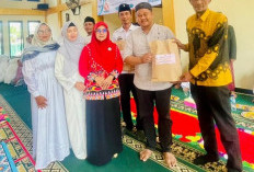 Hj. Helwiati Komala Dewi Hadiri  Majelis Ta’lim Baitu Mukhlishin 
