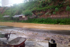 Proyek Drainase Jalan Nasional Tidak Tuntas, Warga Batukebayan Keluhkan Dampak Banjir 