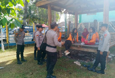 Sat Binmas Gelar Binluh Cegah Gangguan Kamtibmas Event WSL Krui Pro