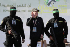 Hamas Bebaskan Tiga Sandera Pria dalam Langkah Pertukaran Tahanan yang Menandai Gencatan Senjata Gaza