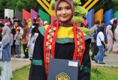 Satu Mahasiswi Penerima Beasiswa Kedokteran Pemkab Lampung Barat Diwisuda 