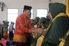 Lepas 34 Jamaah Umroh,  Parosil Titip Doa untuk Daerah