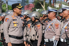 PENGAMANAN PILKADA SERENTAK, Ditandai Gelar Pasukan Mantap Praja Krakatau